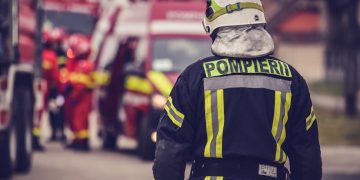 Incendiu la un studio foto din Baia Mare