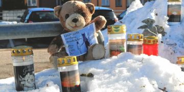 Crimă din gelozie în Austria. O mamă din Maramureș și fiul ei de 5 ani au fost spulberați de o șoferiță, româncă și ea