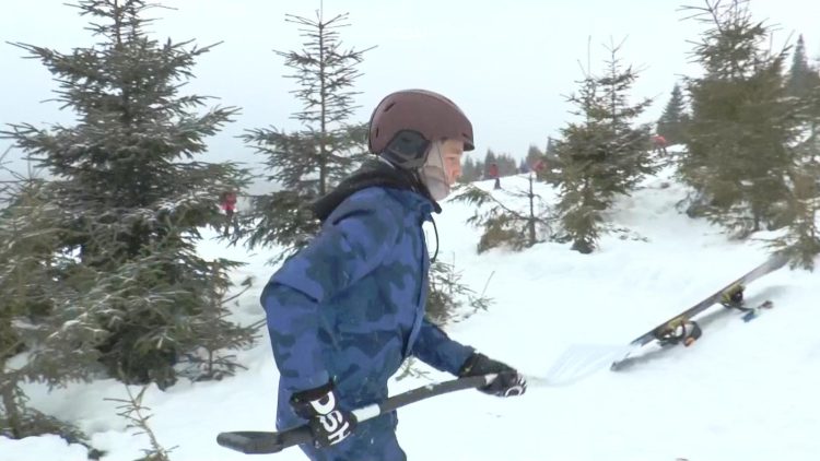 Un adolescent din Baia Mare, vicecampion european la snowboard
