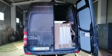 Panouri solare furate din Spania descoperite de poliţiştii de frontieră