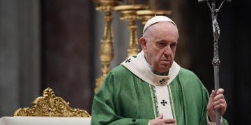 Papa Francisc face apel la o zi internațională de „rugăciune pentru pace”, în contextul tensiunilor din Ucraina