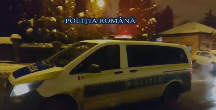 Contrabandiştii de ţigări, călcați de mascați. Opt percheziţii în Maramureş într-un dosar de contrabandă – VIDEO