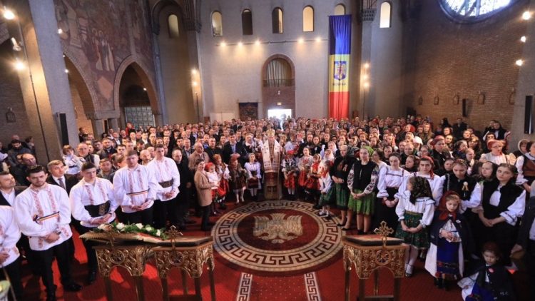 Delegație Eparhială din Maramureş, în vizită la Parohia Ortodoxă „Sfinții Trei Ierarhi” din Paris