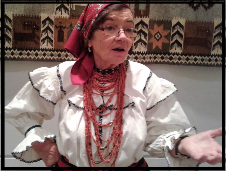 Doliu în lumea artei şi folclorului maramureşean! A decedat Victoria Berbecar, una dintre cele mai cunoscute reprezentante a artei țesutului din Maramureș