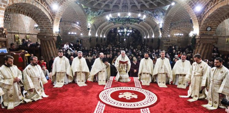 Mesajul Preasfințitului Părinte Iustin, Episcopul Maramureșului și Sătmarului, de îndemn la rugăciune pentru pace în Ucraina și solidaritate fraternă cu cei ce fug din calea războiului