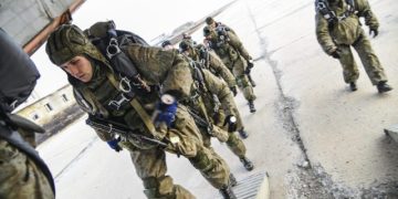 Trupele ucrainene ar fi deschis focul în regiunea Donețk