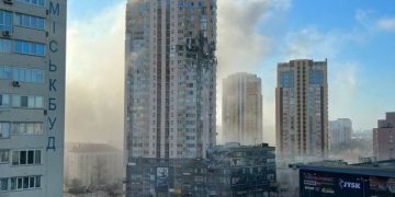 Spital de copii bolnavi de cancer din Kiev, lovit de o rachetă lansată de ruşi