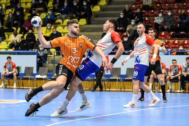 Handbal. Liga Zimbrilor. CS Minaur Baia Mare – CSM Vaslui:  9 goluri la rând, 10 minute, 11 diferență la final