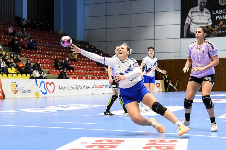 Handbal. Liga Florilor. Trei puncte obţinute de CS Minaur Baia Mare, cu emoţii şi nervi