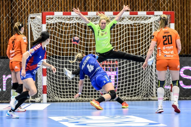 Handbal feminin. Cupe Europene. CS Minaur Baia Mare, egal cu MKS Zaglebie Lubin
