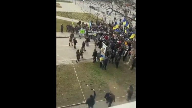 Proteste la Melitopol şi Herson în faţa trupelor ruseşti