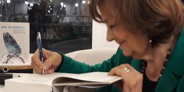 La mulţi ani, Ana Blandiana! Scriitoarea împlineşte azi 80 de ani
