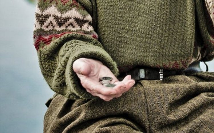 Razie în Baia Mare. Cerşetori amendaţi de poliţiştii băimăreni