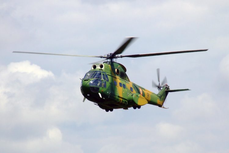 PANICĂ ÎN JUDEȚ: Elicopter militar deasupra Băii Mari