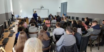 Poliţiştii de prevenire, la trei şcoli din Sighetu Marmaţiei