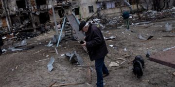Bombardamente la doar 15 kilometri de România. Rușii au atacat o bază militară