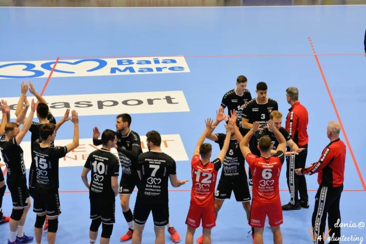 Volei masculin. Victorie de trei puncte în deplasare pentru Ştiinţa Explorări Baia Mare