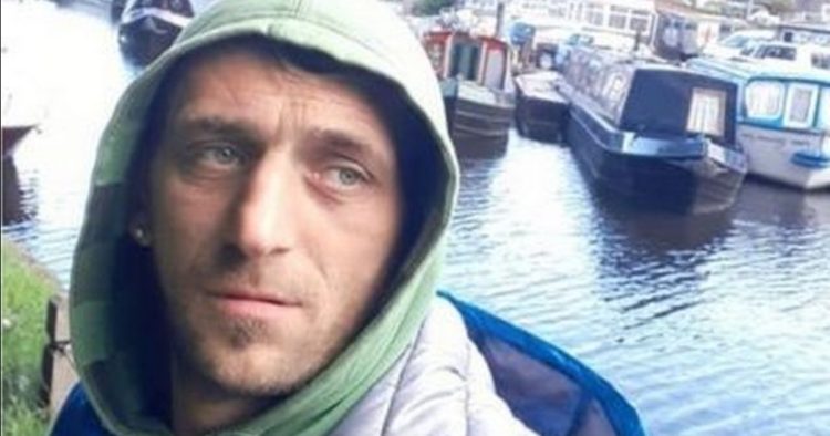 Român din Marea Britanie, ars de viu într-un incendiu pus intenționat