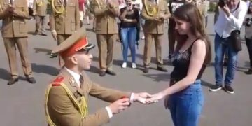 Un militar român și-a cerut iubita în căsătorie la Jocurile Invictus