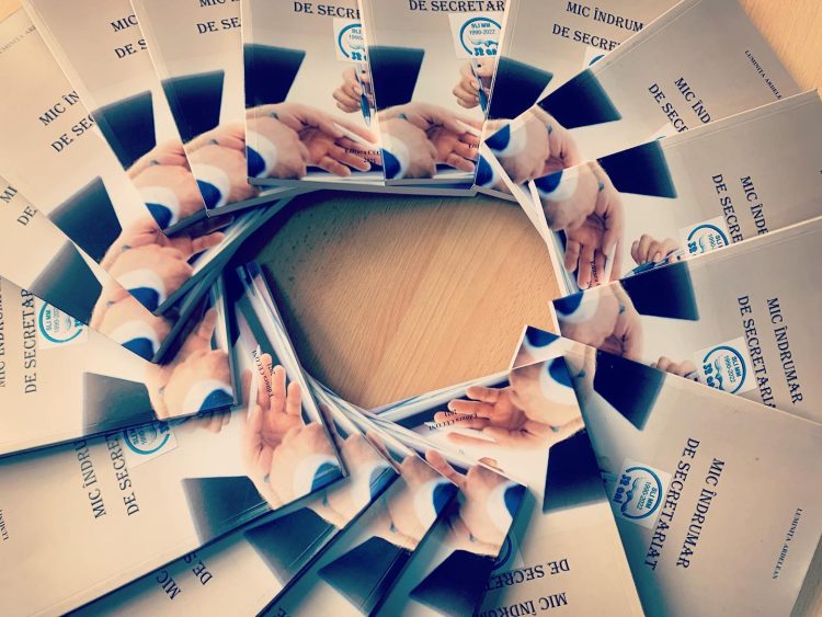 Un nou ghid pentru personalul auxiliar din învăţământ