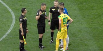 Istvan Kovacs a întrerupt meciul U Craiova 1948 – CS Mioveni, din cauza scandărilor xenofobe ale suporterilor olteni