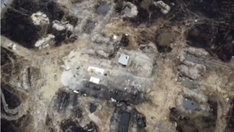 Rușii au săpat tranşee în Pădurea Roșie, cea mai radioactivă zonă de la Cernobîl. Imagini filmate cu drona