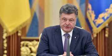 Petro Poroşenko: “Putin, ca Stalin, vrea să şteargă Ucraina de pe faţa pământului”