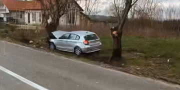 BMW avariat între localitățile Mogoșești și Pribilești