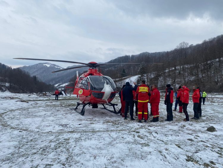 Mai mulţi ucraineni au dispărut după ce ar fi trecut ilegal granița. Căutaţi şi cu elicopterul SMURD