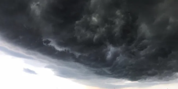 Nori apocaliptici i-au speriat pe români, în A Doua Zi de Paşte