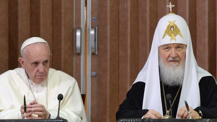 Papa Francisc refuză să se întâlnească cu patriarhul rus Kirill. Cei doi urmau să se vadă în iunie la Ierusalim
