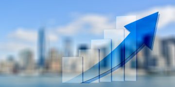 Preţul energiei pe bursă a crescut cu 45% în martie faţă de luna februarie