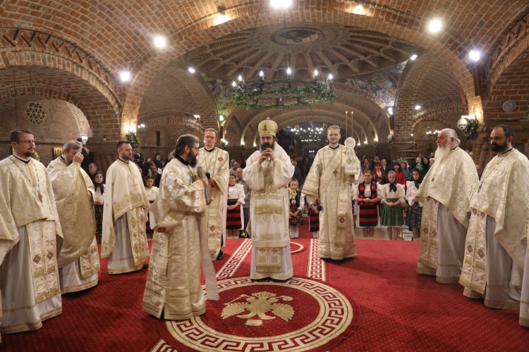 Înaltpreasfințitul Iosif, Arhiepiscopul Europei Occidentale si Mitropolitul Europei Occidentale și Meridionale, a săvârșit Sfânta Liturghie la Catedrala Episcopală
