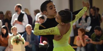 21 de finale şi patru urcări pe podium pentru dansatorii Clubului Medio Monte la Cupa Floris – Bistriţa – FOTO