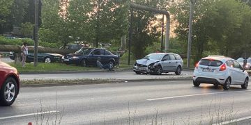 Accident la Vivo Mall. Se circulă dificil