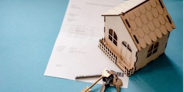 În cât timp trebuie ca proprietarii să anunțe chiriașii la asociație? Ce stipulează actuala lege