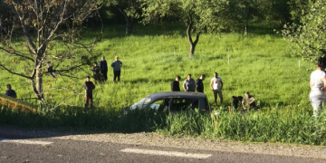 Ziua accidentelor în Maramureș. Autoturism sărit în decor în Cernești