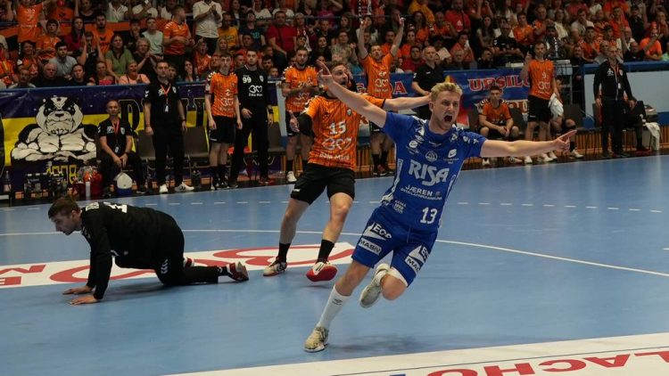 Laudele presei din Norvegia la adresa suporterilor din Baia Mare