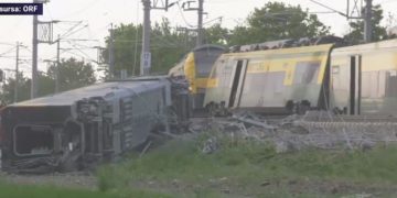 Accident cumplit lângă Viena. Un tren a deraiat, o persoană a murit