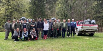 Ocolul Silvic Strâmbu-Băiuț: „NU PUTEȚI voi ARUNCA, CÂT PUTEM NOI ADUNA!”