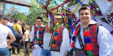 Tânjaua Hotenarilor: Gospodar din tată în fiu