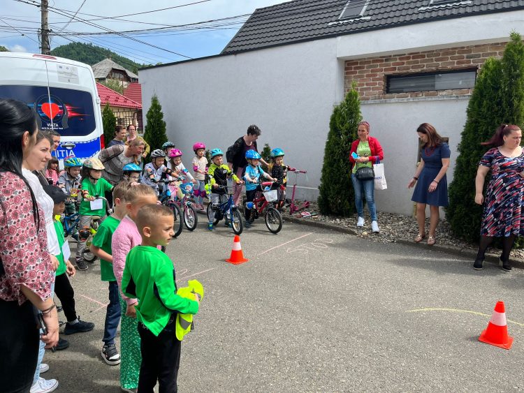 Concursul „Circulând corect, ne protejăm viaţa”, ediția a XIII-a, la Grădiniţa Step by Step Baia Mare