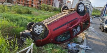 Un tânăr din Cluj, fără permis, băut şi sub influenţa drogurilor, a făcut accident la Floreşti