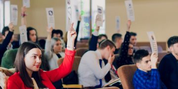 Asociația Elevilor din Maramureș si alte 6 organizații ale elevilor si părinților il trag de urechi pe ministrul educației