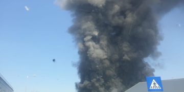 Incendiu violent la o fabrică din Dej