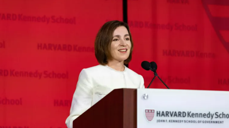 Maia Sandu, discurs ovaționat de absolvenții de la Harvard