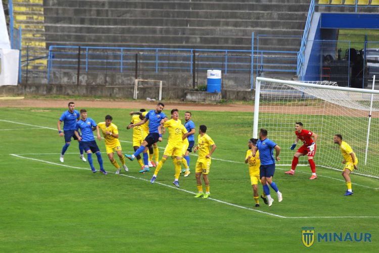 Fotbal. CS Minaur Baia Mare va juca cu CS Hunedoara pentru promovarea în Liga 2