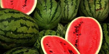 O nouă alertă alimentară! Pepeni plini cu pesticide, retrași din două supermarket-uri