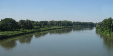 Trupul unui ucrainean a fost găsit în apele Râului Tisa