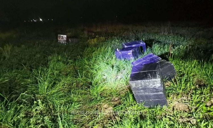 S-au tras focuri de armă la Bocicoiu Mare pentru prinderea contrabandiştilor care au sărit în Tisa. Țigări de peste 70.000 lei, confiscate